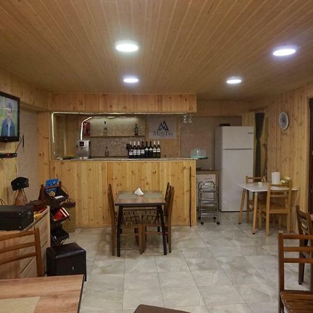 Bed and Breakfast Metitsa Юта Екстер'єр фото